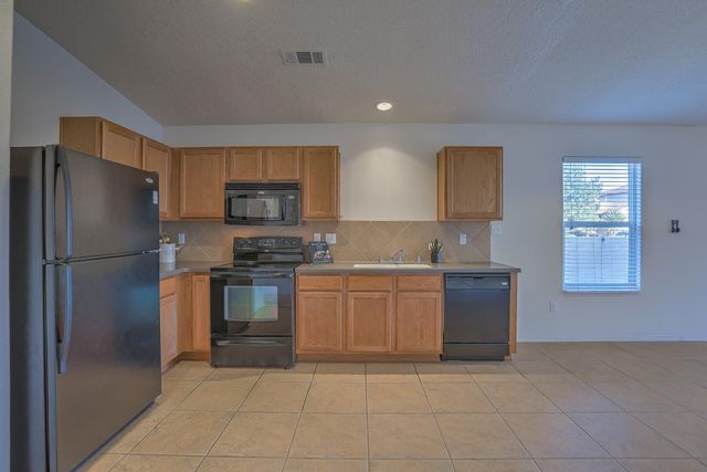 1324 Spruce Meadows Drive NE, Rio Rancho, NM 87144