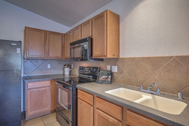 1324 Spruce Meadows Drive NE, Rio Rancho, NM 87144