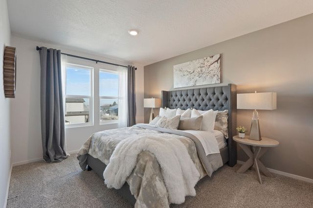 120 S Pippin Ave, Deer Park, WA 99006