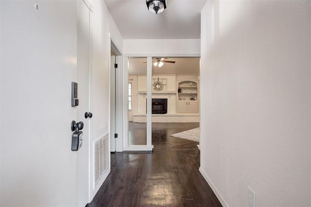 11832 Sagamore Drive, Yukon, OK 73099