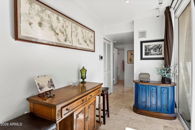 7005 N BARBADOS Place, Phoenix, AZ 85021