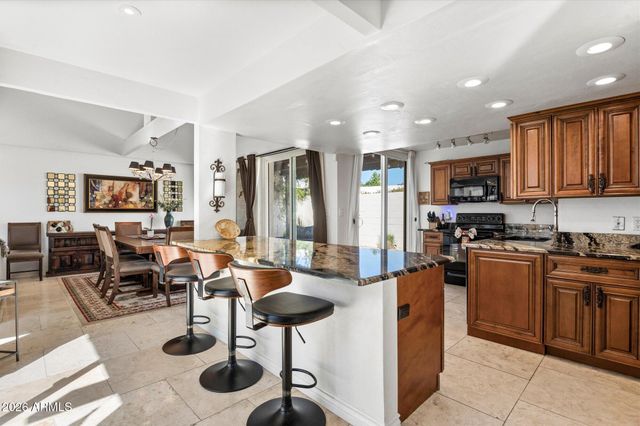 7005 N BARBADOS Place, Phoenix, AZ 85021