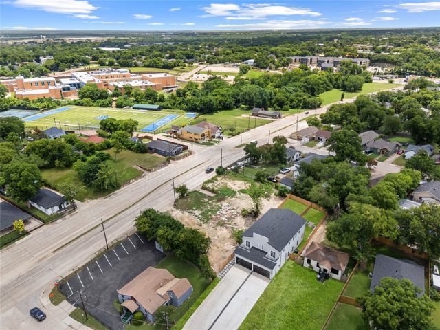 520 Woodbine Avenue, Dallas, TX 75203