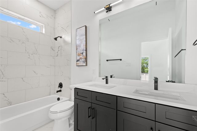 520 Woodbine Avenue, Dallas, TX 75203