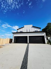 520 Woodbine Avenue, Dallas, TX 75203