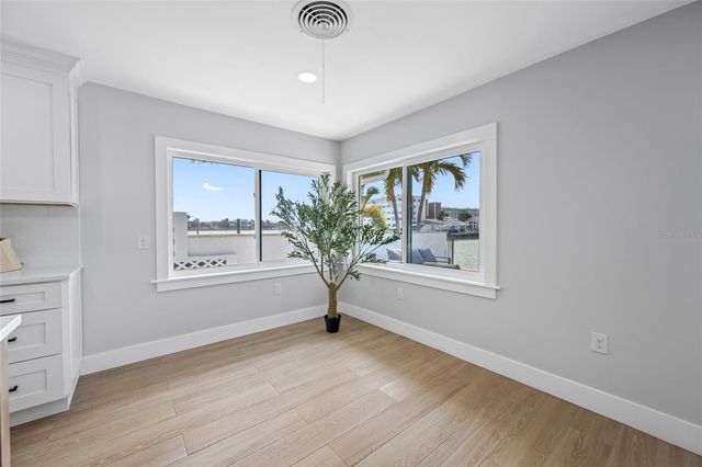 370 59TH AVENUE, St Pete Beach, FL 33706