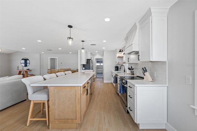 370 59TH AVENUE, St Pete Beach, FL 33706