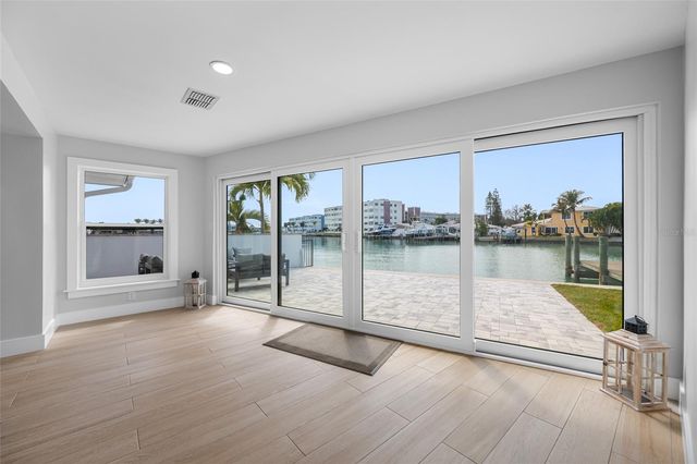 370 59TH AVENUE, St Pete Beach, FL 33706