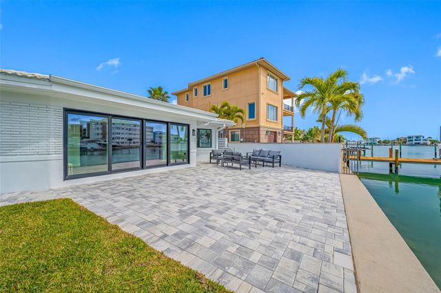 370 59TH AVENUE, St Pete Beach, FL 33706