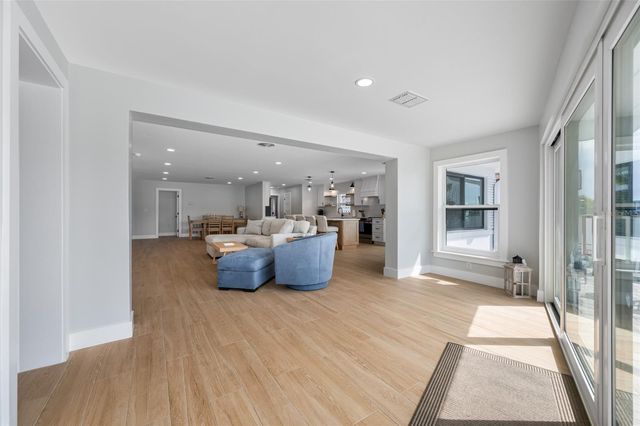 370 59TH AVENUE, St Pete Beach, FL 33706