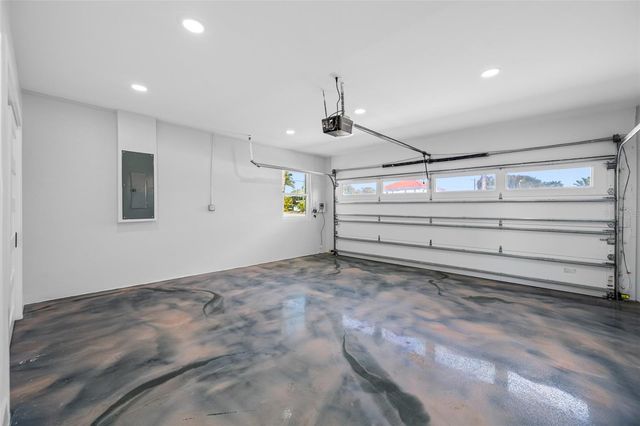 370 59TH AVENUE, St Pete Beach, FL 33706