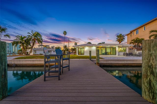 370 59TH AVENUE, St Pete Beach, FL 33706