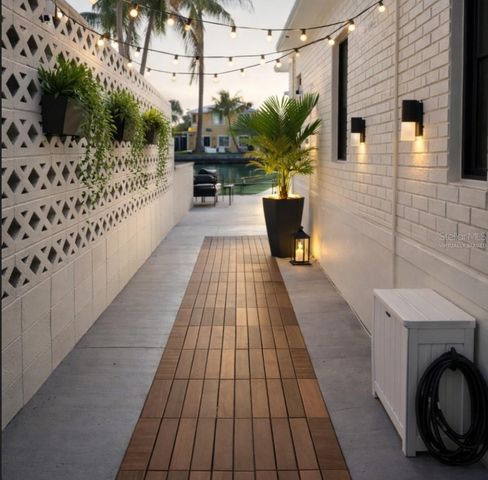 370 59TH AVENUE, St Pete Beach, FL 33706