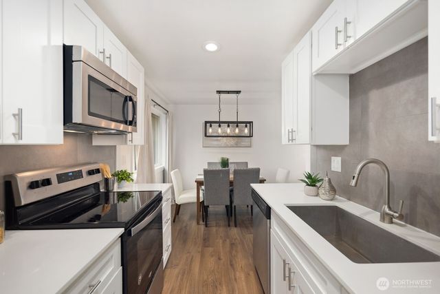 11829 SE 318th Place, Auburn, WA 98092