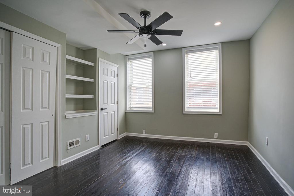 2331 E HAZZARD ST, PHILADELPHIA, PA 19125 — photo 5