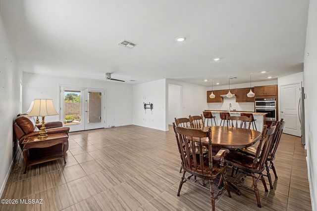8675 E Seabury Court, Tucson, AZ 85710