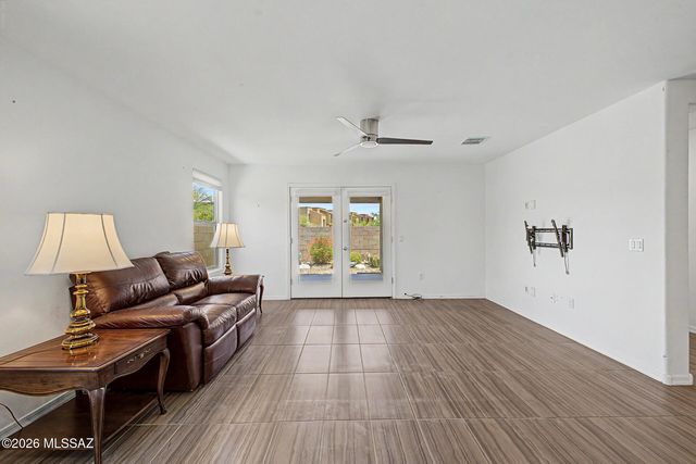 8675 E Seabury Court, Tucson, AZ 85710