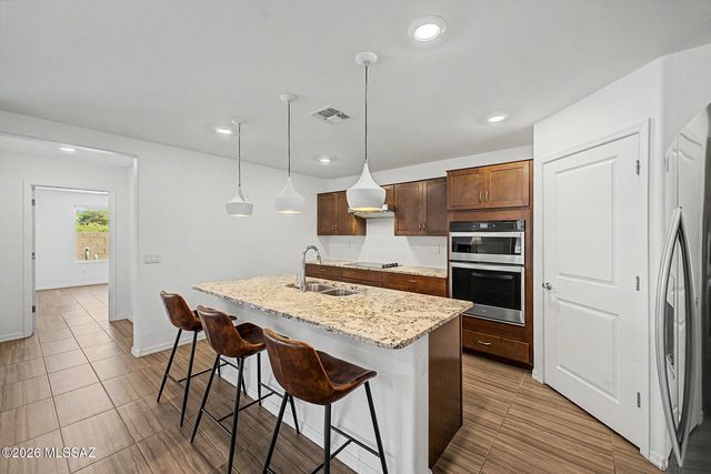 8675 E Seabury Court, Tucson, AZ 85710