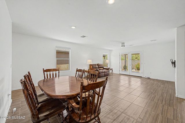 8675 E Seabury Court, Tucson, AZ 85710