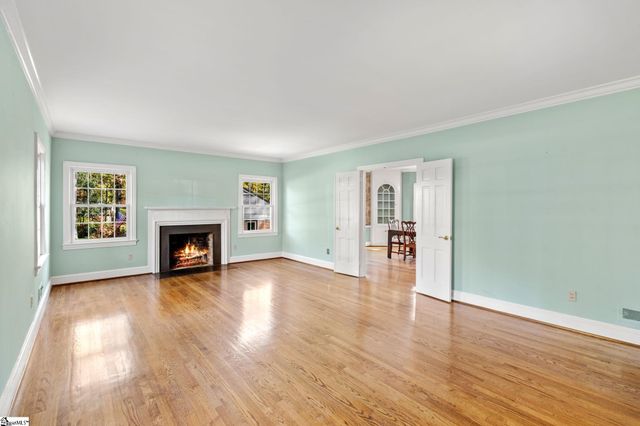 122 Lakecrest Drive, Greenville, SC 29609