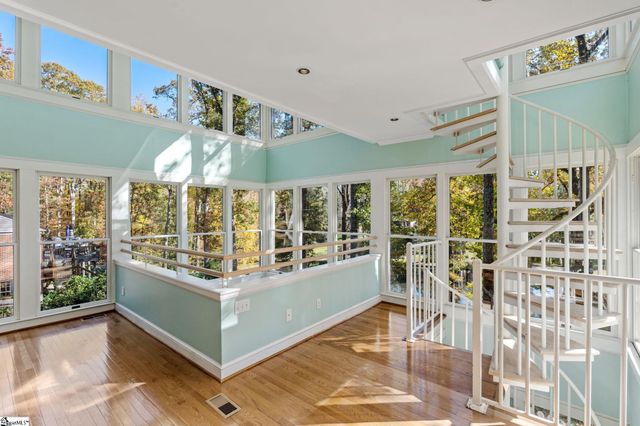 122 Lakecrest Drive, Greenville, SC 29609