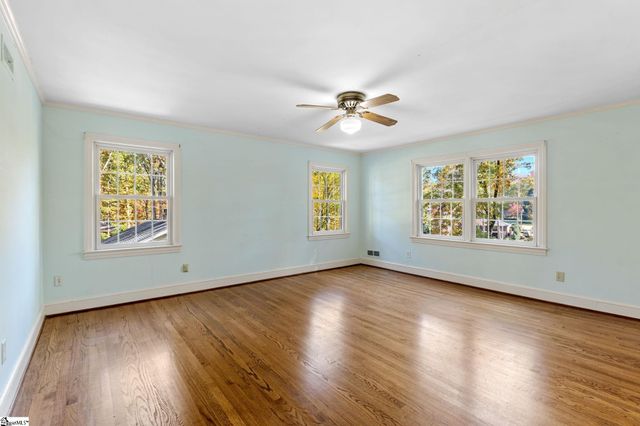 122 Lakecrest Drive, Greenville, SC 29609