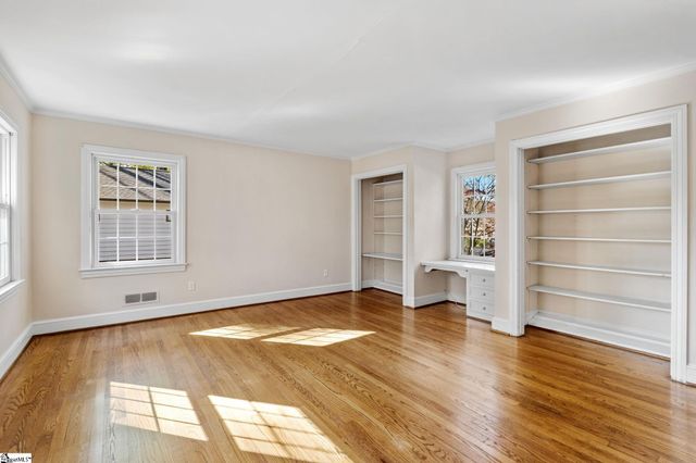 122 Lakecrest Drive, Greenville, SC 29609