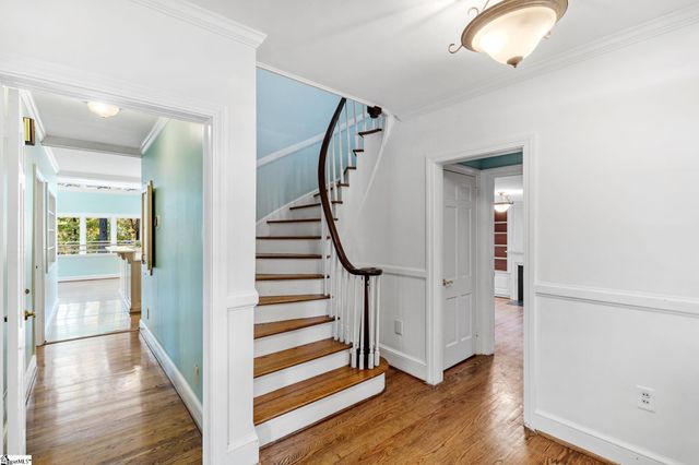 122 Lakecrest Drive, Greenville, SC 29609