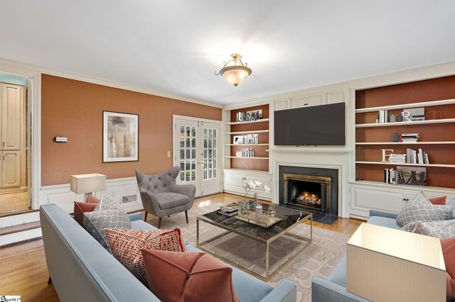 122 Lakecrest Drive, Greenville, SC 29609