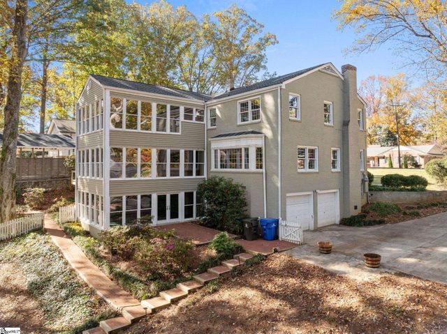 122 Lakecrest Drive, Greenville, SC 29609