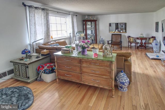 21680 LEITERSBURG PIKE, Hagerstown, MD 21742