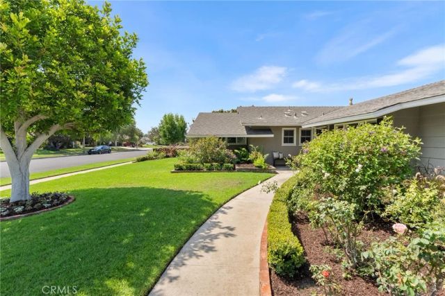 13831 Winthrope Street, North Tustin, CA 92705