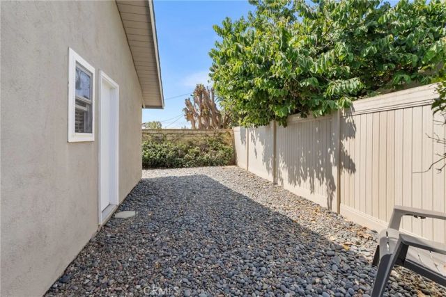 13831 Winthrope Street, North Tustin, CA 92705