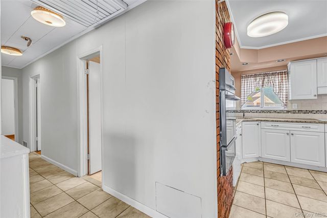 1501 Howell Road, Valley Stream, NY 11580