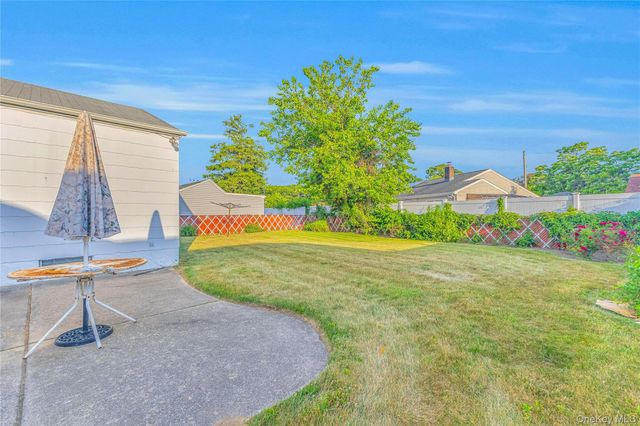1501 Howell Road, Valley Stream, NY 11580