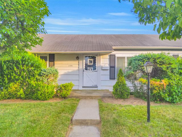 1501 Howell Road, Valley Stream, NY 11580