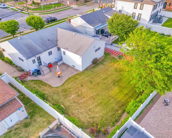 1501 Howell Road, Valley Stream, NY 11580