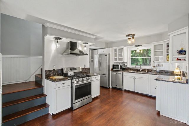 6735 Parkland Avenue, Cincinnati, OH 45233