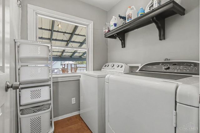 6735 Parkland Avenue, Cincinnati, OH 45233