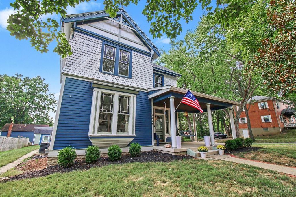 6735 Parkland Avenue, Cincinnati, OH 45233