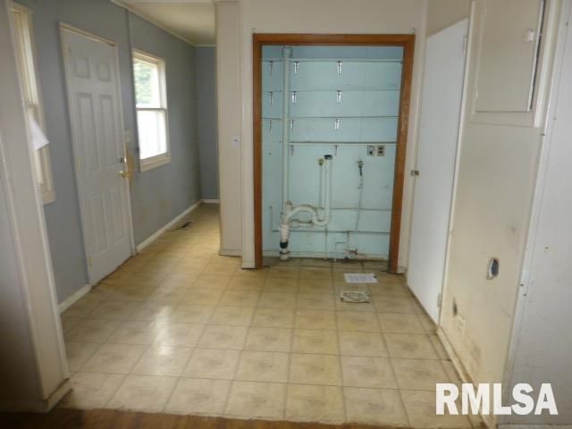 1932 E BLACK Avenue, Springfield, IL 62702