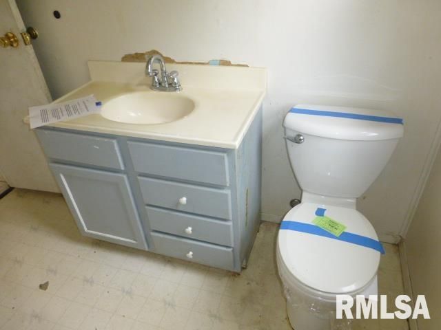 1932 E BLACK Avenue, Springfield, IL 62702