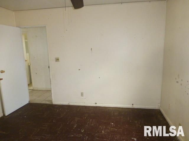 1932 E BLACK Avenue, Springfield, IL 62702