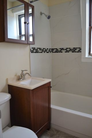3759 S Union Avenue 1F, Chicago, IL 60609