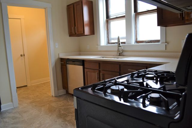 3759 S Union Avenue 1F, Chicago, IL 60609