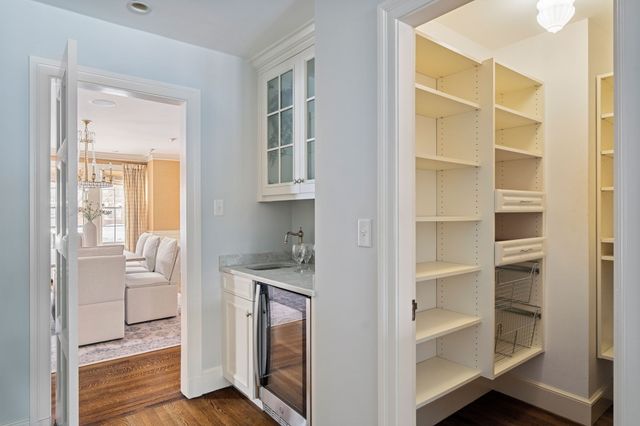 4 Dartmouth, Winchester, MA 01890