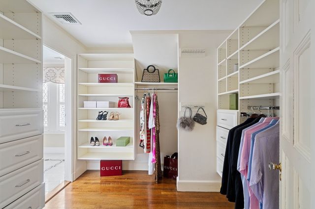 4 Dartmouth, Winchester, MA 01890