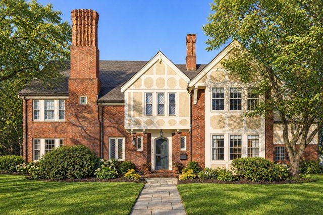 4 Dartmouth, Winchester, MA 01890