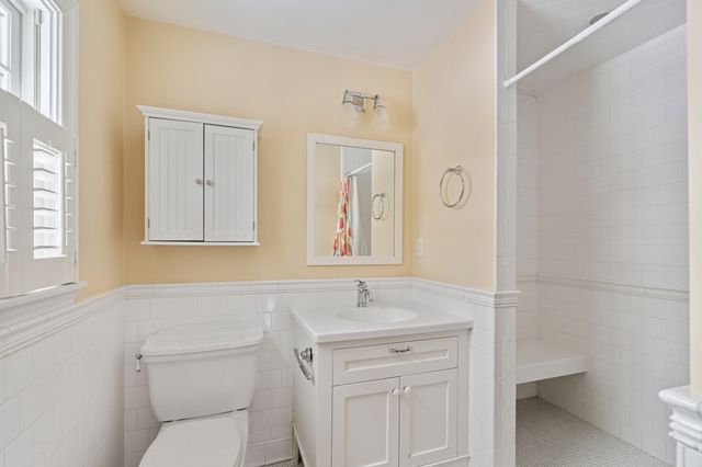 4 Dartmouth, Winchester, MA 01890