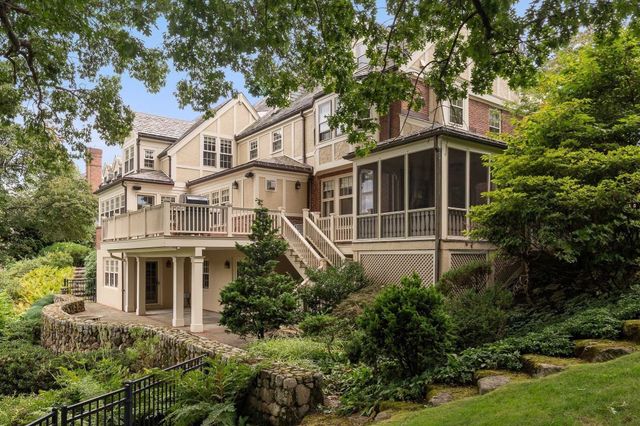 4 Dartmouth, Winchester, MA 01890